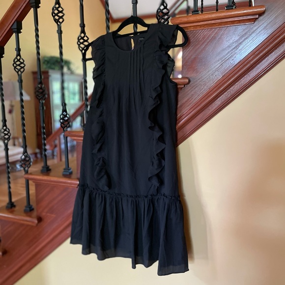 banana republic black ruffle dress Banana Republic Black Small layered Ruffle